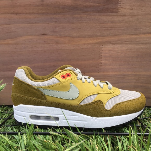 NIKE AIR MAX 1 RETRO PREMIUM “SPRUCE FOG” - Picture 4 of 8
